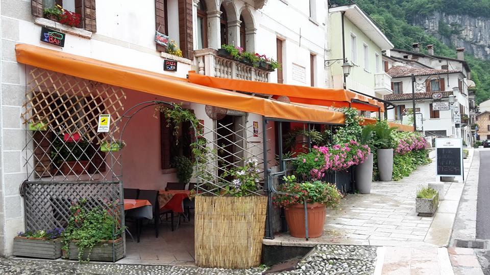 Ristorante Pizzeria Al Mondo Valstagna Экстерьер фото