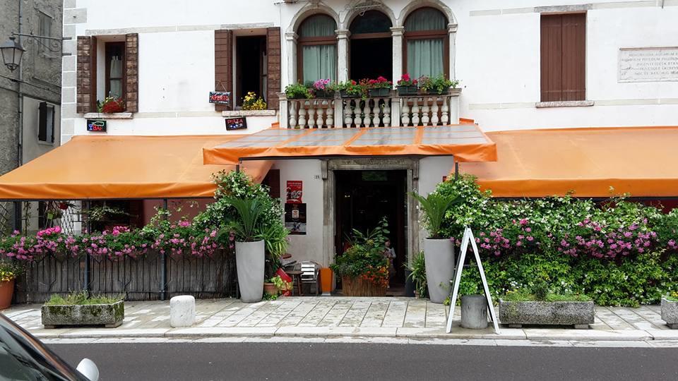 Ristorante Pizzeria Al Mondo Valstagna Экстерьер фото