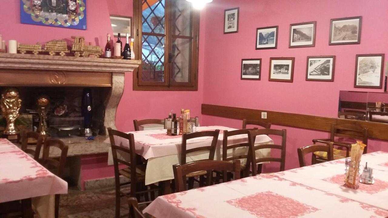 Ristorante Pizzeria Al Mondo Valstagna Экстерьер фото
